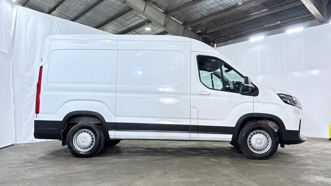 2021 LDV Deliver 9 Mwb Mid Roof, Automatic, 61221 km, Right Side View