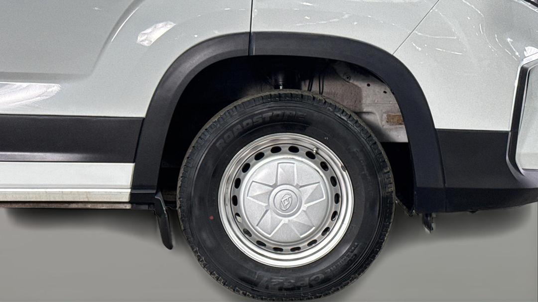 2021 LDV Deliver 9 Mwb Mid Roof, Automatic, 61221 km, Right Front Wheel