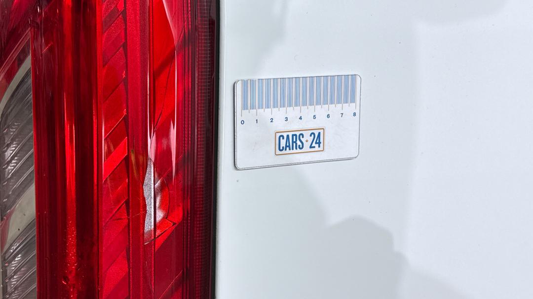 2021 LDV Deliver 9 Mwb Mid Roof, Automatic, 61221 km, Lights Tail lights RHS Chip