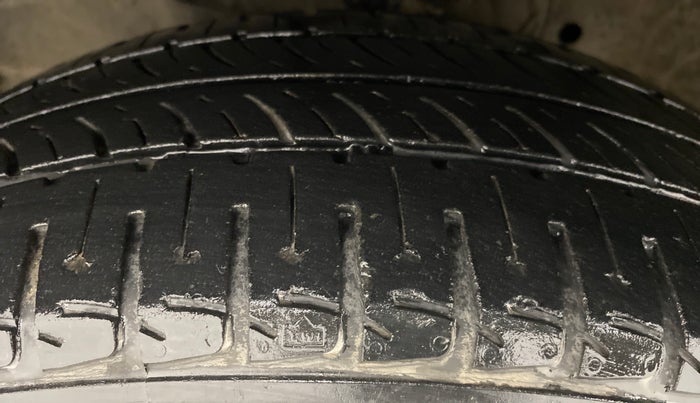 2018 Honda Jazz 1.2 V MT, Petrol, Manual, 22,413 km, Left Front Tyre Tread