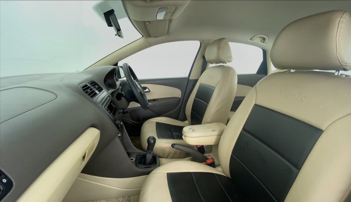 2014 Volkswagen Vento COMFORTLINE MT PETROL, Petrol, Manual, 63,400 km, Right Side Front Door Cabin