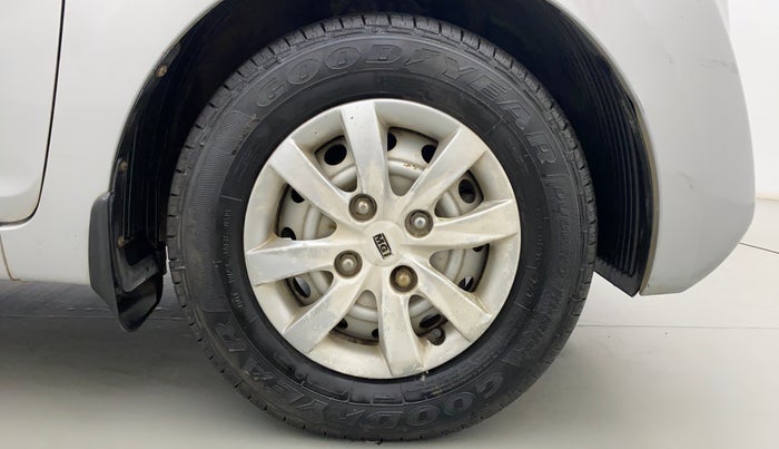 2014 Hyundai Eon D LITE PLUS, Petrol, Manual, 16,447 km, Right Front Wheel