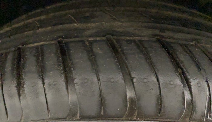 2019 Hyundai New Elantra 1.6 SX MT DIESEL, Diesel, Manual, 21,628 km, Left Front Tyre Tread