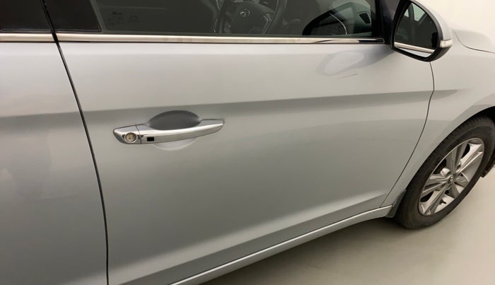 2019 Hyundai New Elantra 1.6 SX MT DIESEL, Diesel, Manual, 21,628 km, Driver-side door - Slightly dented