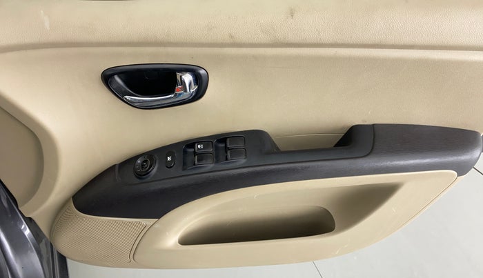 2013 Hyundai i10 SPORTZ 1.2 KAPPA2, Petrol, Manual, 61,649 km, Driver Side Door Panels Control