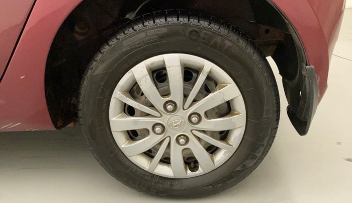 2015 Hyundai i10 SPORTZ 1.1, Petrol, Manual, 48,975 km, Left Rear Wheel