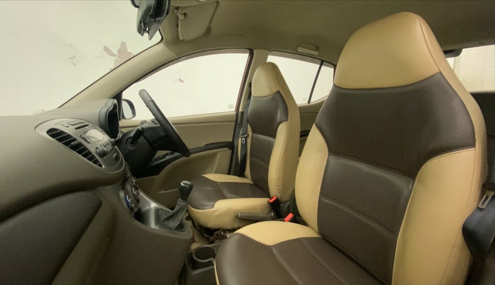 2015 Hyundai i10 SPORTZ 1.1, Petrol, Manual, 48,975 km, Right Side Front Door Cabin