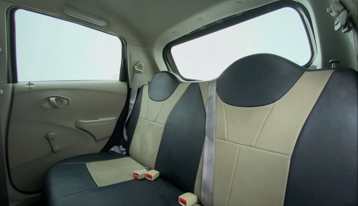 2017 Datsun Go T, Petrol, Manual, 19,471 km, Right Side Rear Door Cabin