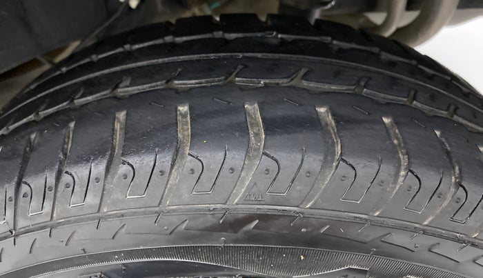 2017 Datsun Go T, Petrol, Manual, 19,471 km, Left Rear Tyre Tread