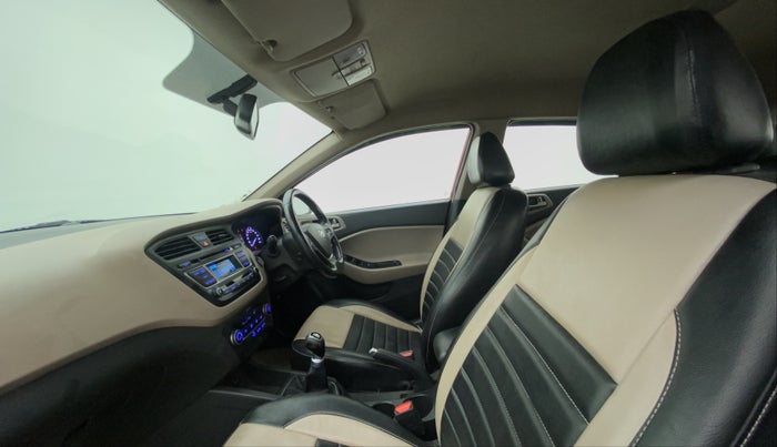 2014 Hyundai Elite i20 SPORTZ (O) 1.2, Petrol, Manual, 64,586 km, Right Side Front Door Cabin