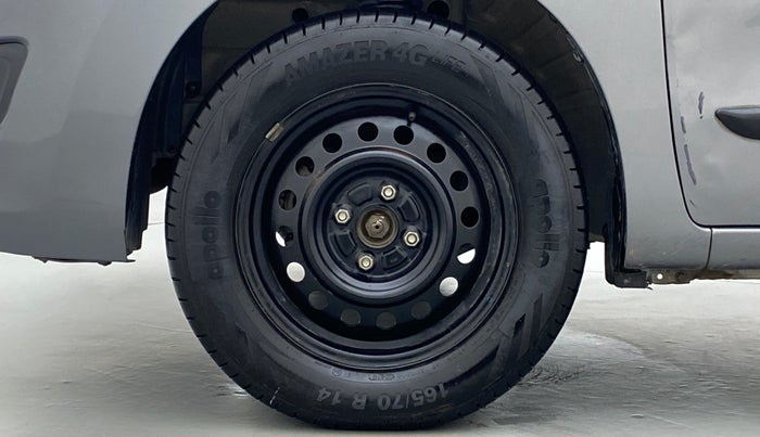 2013 Maruti Wagon R 1.0 VXI, Petrol, Manual, 78,637 km, Left Front Wheel