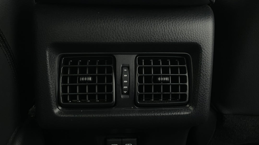 Rear A/C Vent