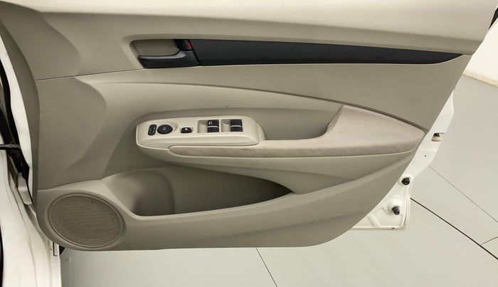 2011 Honda City 1.5L I-VTEC E MT, Petrol, Manual, 54,494 km, Driver Side Door Panels Control