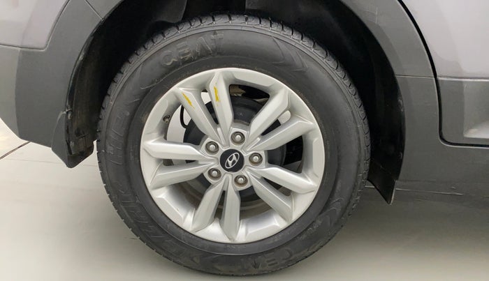 2015 Hyundai Creta SX PLUS 1.6 PETROL, Petrol, Manual, 65,655 km, Right Rear Wheel