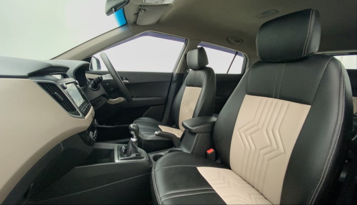 2015 Hyundai Creta SX PLUS 1.6 PETROL, Petrol, Manual, 65,655 km, Right Side Front Door Cabin