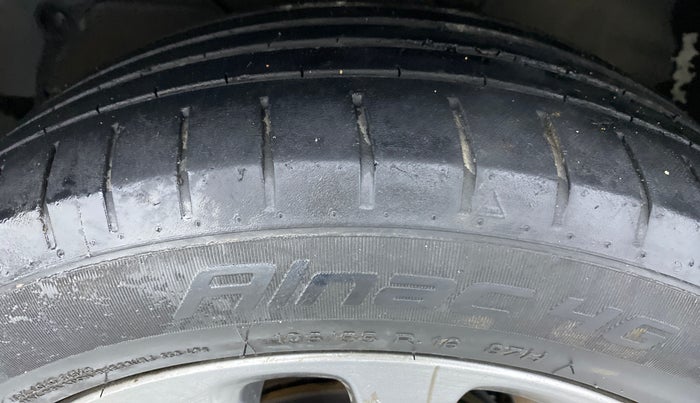 2018 Maruti Baleno ZETA 1.2 K12, Petrol, Manual, 9,709 km, Left Front Tyre Tread