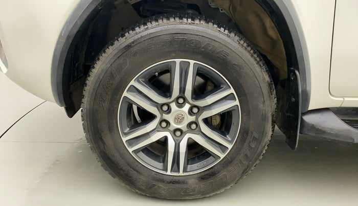 2019 Toyota Fortuner 2.8 4X2 MT, Diesel, Manual, 94,062 km, Left Front Wheel