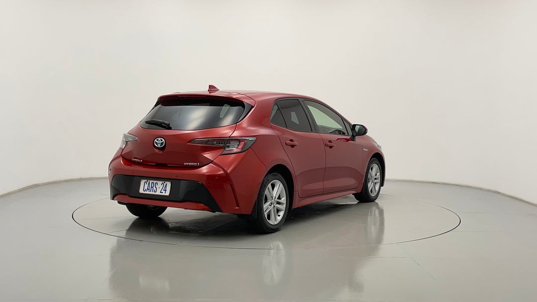 Right Back Diagonal (45- Degree) View