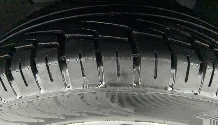 2018 Ford Ecosport 1.5 TITANIUM TI VCT, Petrol, Manual, 37,133 km, Left Front Tyre Tread