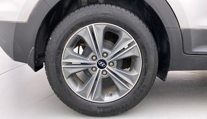 2018 Hyundai Creta SX PLUS 1.6 DUAL TONE VTVT, Petrol, Manual, 31,973 km, Right Rear Wheel
