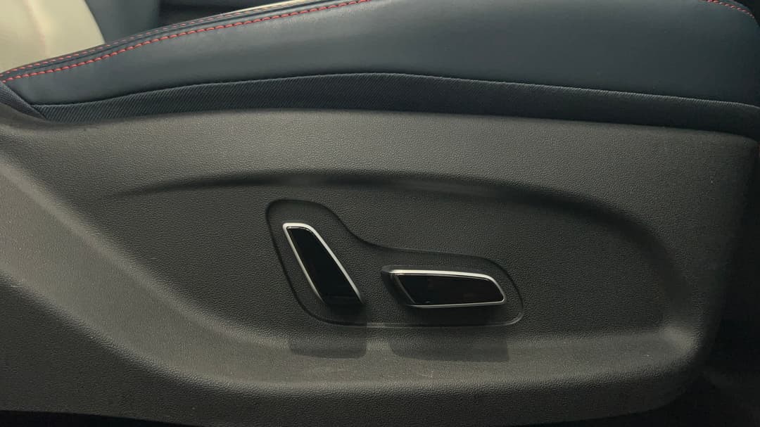 2023 Byd Atto 3 Extended Range, Automatic, 45517 km, Drivers Side Adjustment Panel