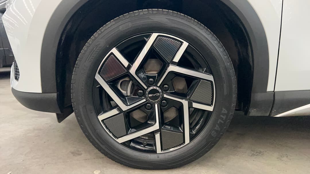 2023 Byd Atto 3 Extended Range, Automatic, 45517 km, Left Front Wheel