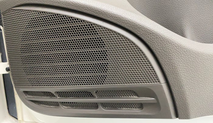 2014 Volkswagen Vento HIGHLINE PETROL, Petrol, Manual, 39,911 km, Speaker