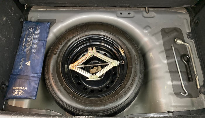 2015 Hyundai Elite i20 SPORTZ (O) 1.2, Petrol, Manual, 61,900 km, Spare Tyre