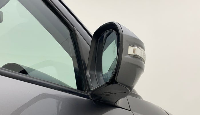 2013 Maruti Swift VDI, Diesel, Manual, 96,413 km, Right rear-view mirror - Cover has minor damage