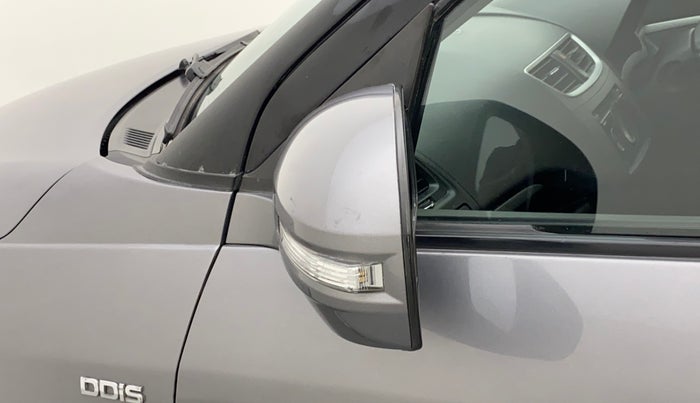2013 Maruti Swift VDI, Diesel, Manual, 96,413 km, Left rear-view mirror - Indicator light has minor damage