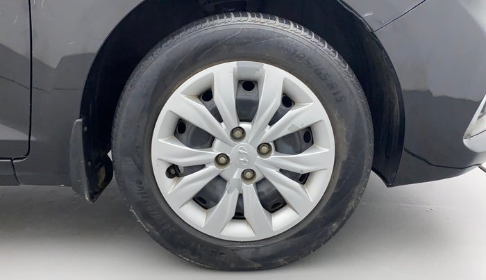 2018 Hyundai Verna 1.4 EX PETROL, Petrol, Manual, 30,520 km, Right Front Wheel