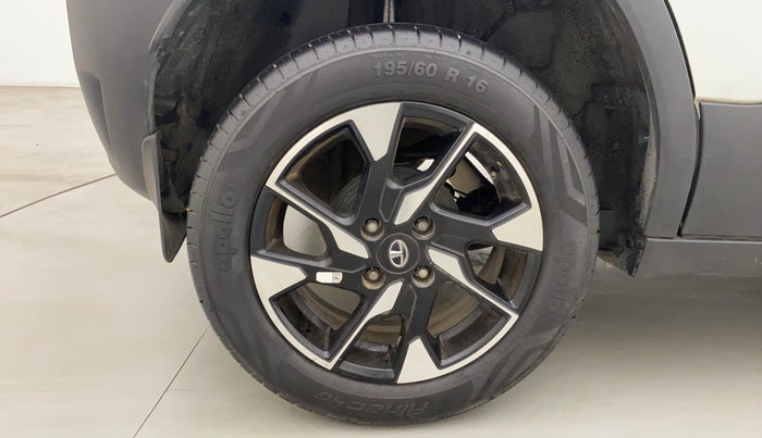 2021 Tata PUNCH CREATIVE  MT, Petrol, Manual, 24,517 km, Right Rear Wheel