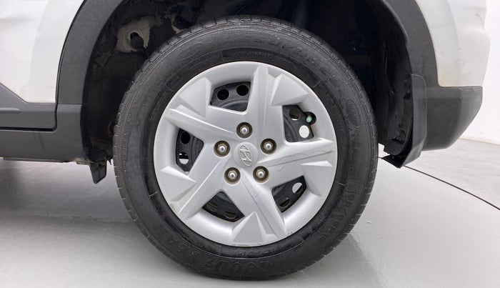 2020 Hyundai VENUE S 1.2, Petrol, Manual, 43,021 km, Left Rear Wheel