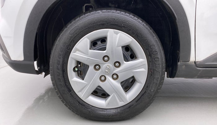 2020 Hyundai VENUE S 1.2, Petrol, Manual, 43,021 km, Left Front Wheel