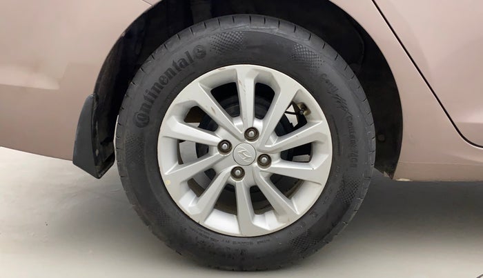 2018 Hyundai Verna 1.6 EX VTVT AT, Petrol, Automatic, 89,296 km, Right Rear Wheel