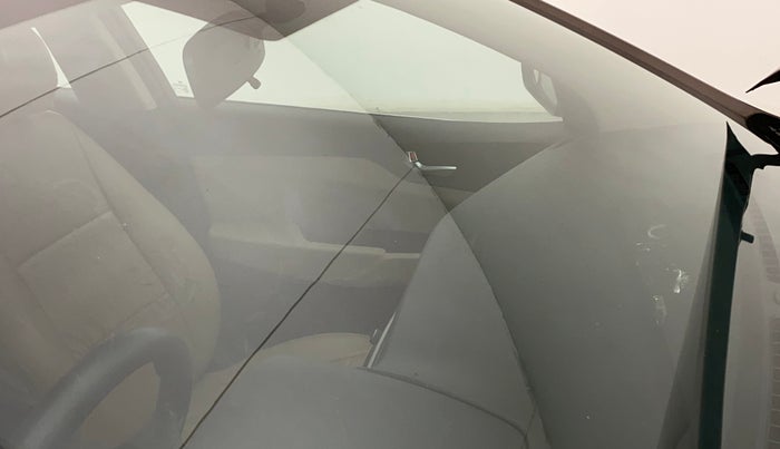 2018 Hyundai Verna 1.6 EX VTVT AT, Petrol, Automatic, 89,296 km, Front windshield - Minor spot on windshield