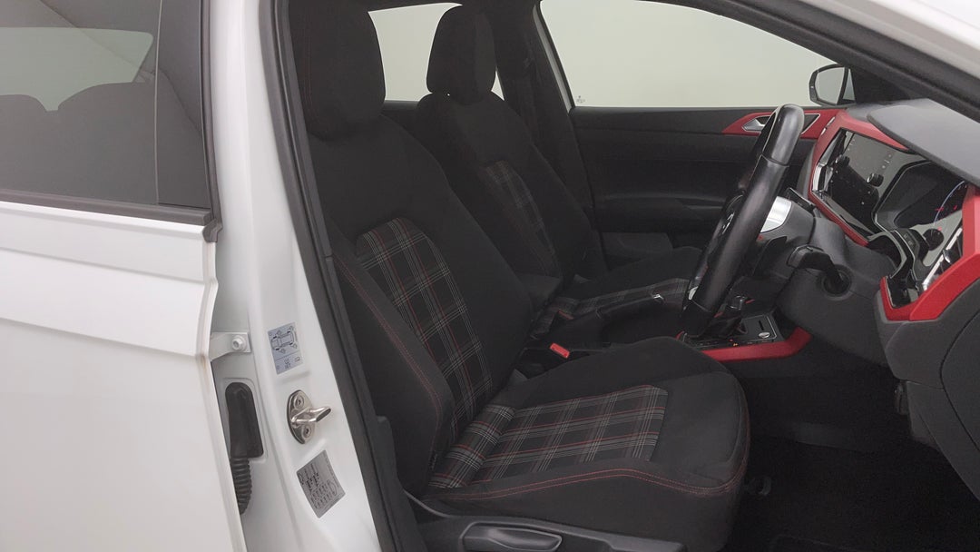 2018 Volkswagen Polo Gti, Automatic, 59867 km, Right Side Front Door Cabin View