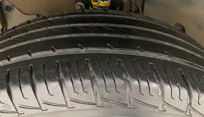 2018 Renault Duster RXS CVT, Petrol, Automatic, 26,122 km, Left Front Tyre Tread