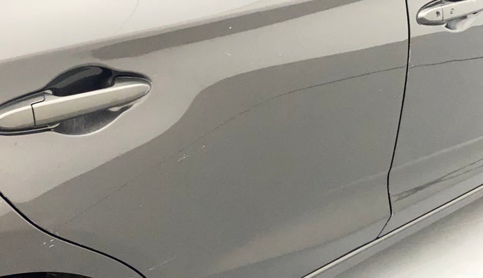 2018 Honda Amaze 1.5L I-DTEC V CVT, Diesel, Automatic, 90,549 km, Right rear door - Minor scratches