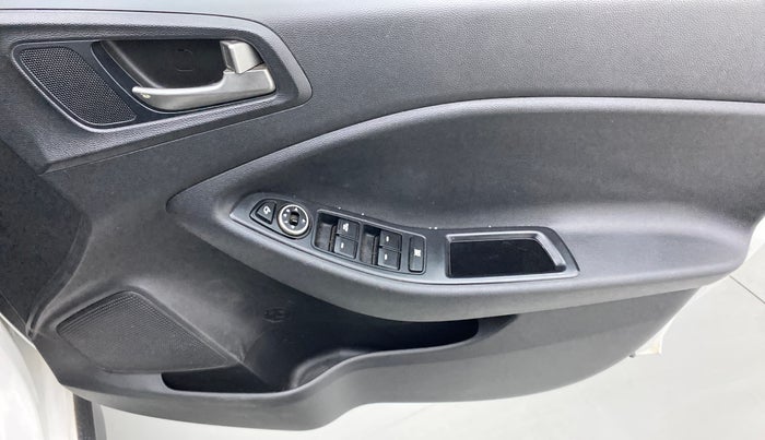 2016 Hyundai i20 Active 1.4 SX, Diesel, Manual, 84,034 km, Driver Side Door Panels Control