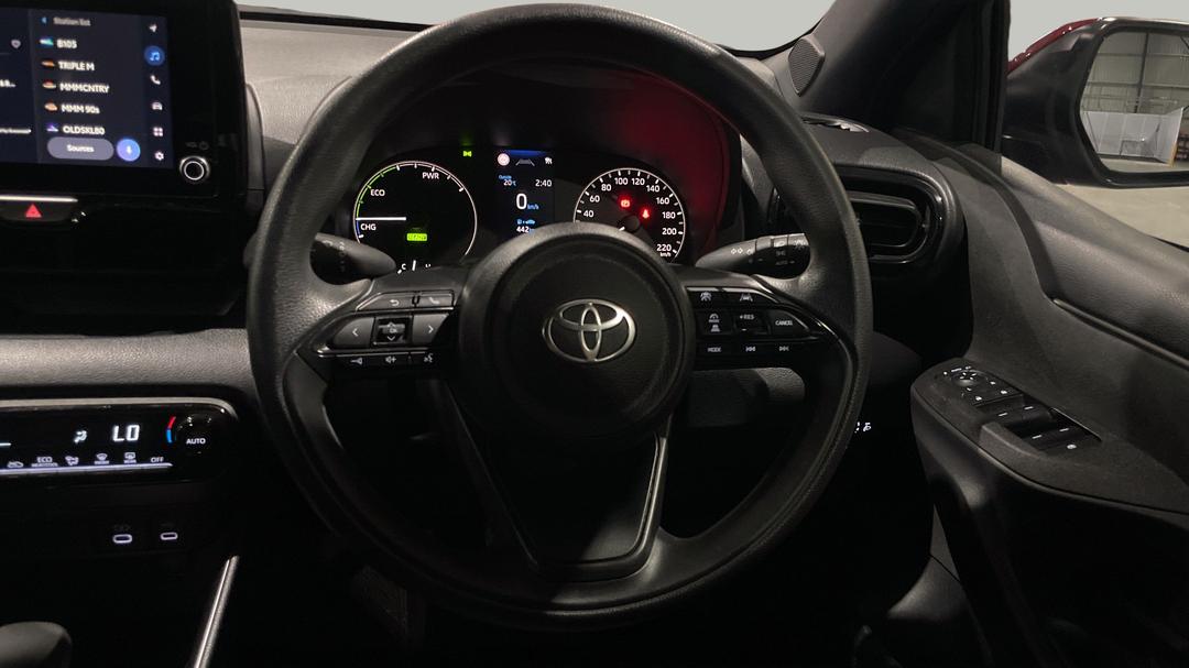 2025 Toyota Yaris Ascent Sport Hybrid, Automatic, 5158 km, Steering Wheel Close-up