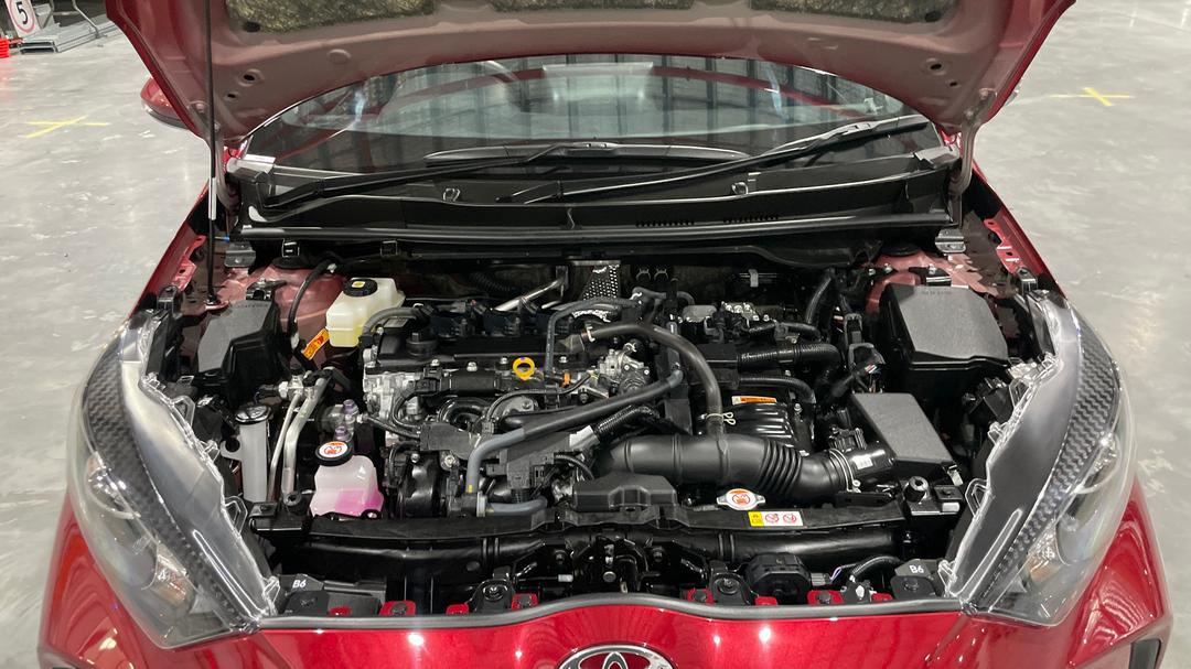 2025 Toyota Yaris Ascent Sport Hybrid, Automatic, 5158 km, Open Bonnet (Engine)