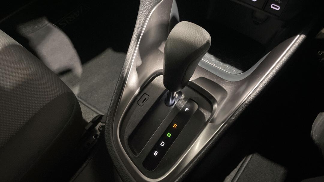 2025 Toyota Yaris Ascent Sport Hybrid, Automatic, 5158 km, Gear Lever 