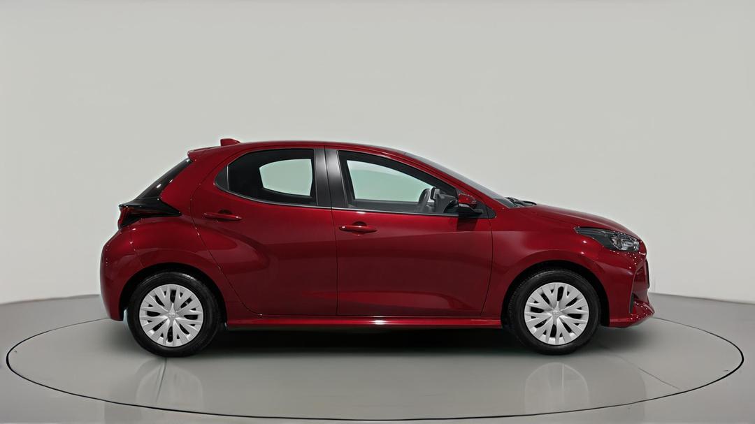 2025 Toyota Yaris Ascent Sport Hybrid, Automatic, 5158 km, Right Side View