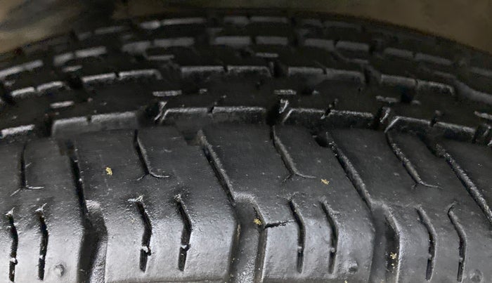 2015 Maruti Alto K10 VXI AMT P, Petrol, Automatic, 7,639 km, Left Front Tyre Tread