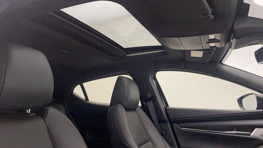 Interior Sunroof/Moonroof