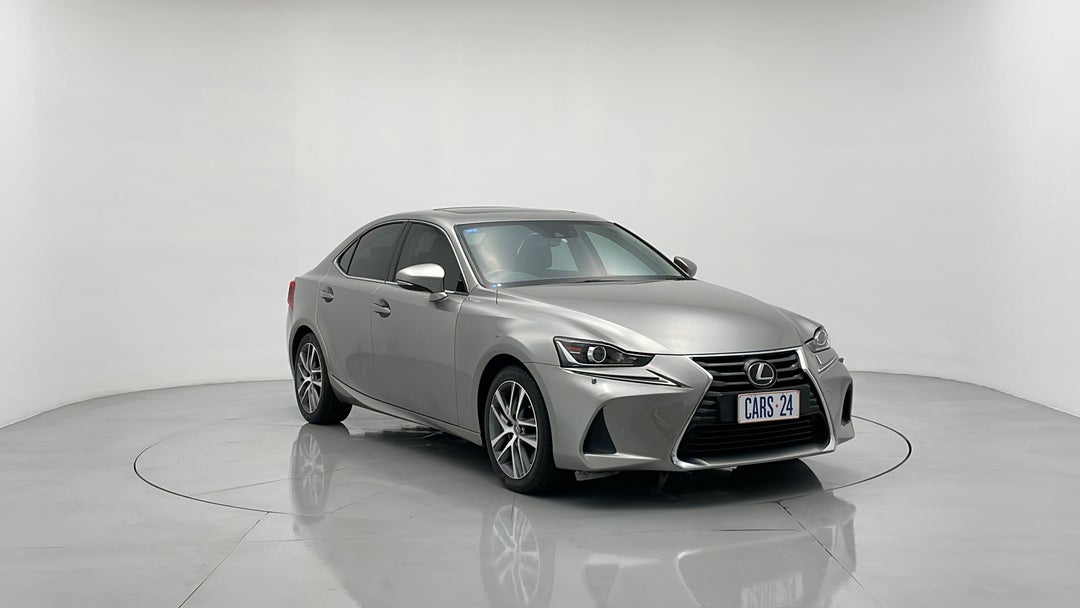 Right Front Diagonal (45- Degree) View