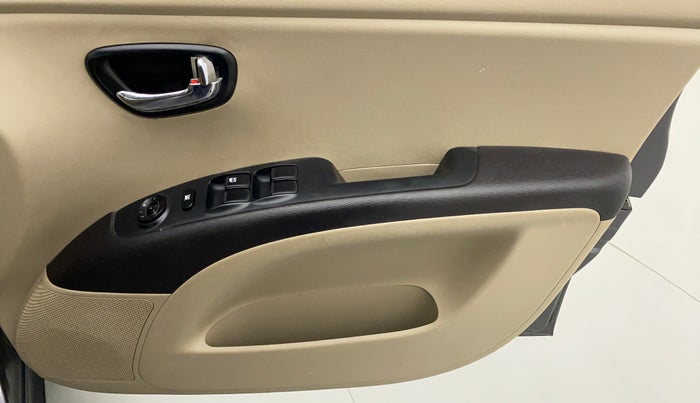 2013 Hyundai i10 MAGNA 1.2 KAPPA2, Petrol, Manual, 19,988 km, Driver Side Door Panels Control