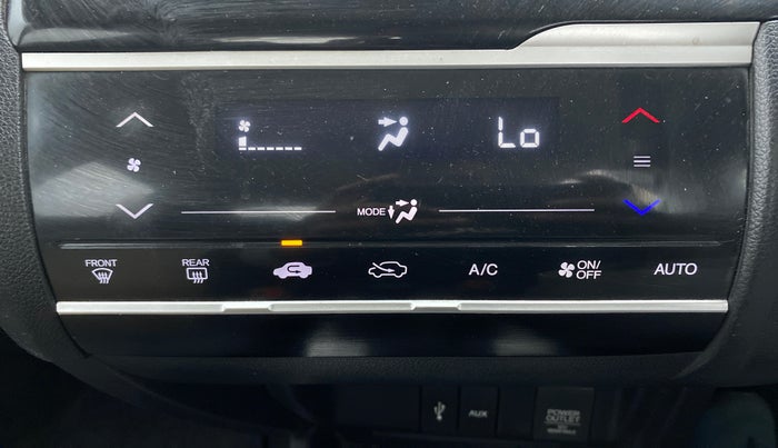 2016 Honda Jazz 1.5L I-DTEC V, Diesel, Manual, 1,17,029 km, Automatic Climate Control