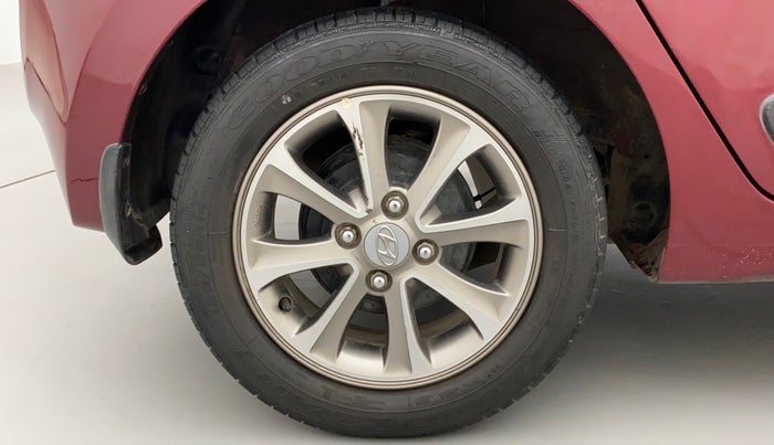 2016 Hyundai Grand i10 ASTA (O) 1.2 KAPPA VTVT, Petrol, Manual, 32,226 km, Right Rear Wheel